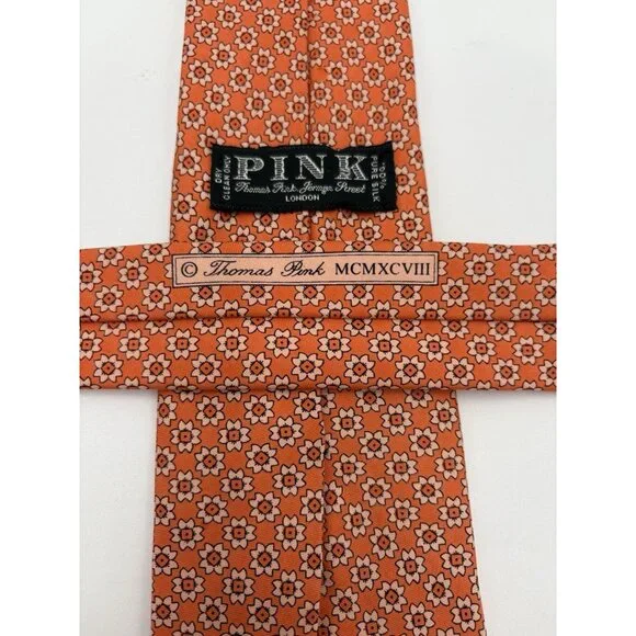 THOMAS PINK MCMXCVIII 100% Floral Silk Necktie Made In England 58" x 3.25" GUC - Picture 4 of 7